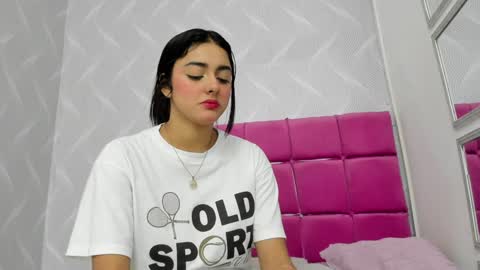 Snapshot of natalia_aguirre chatting on 12.18.24 Naty online show from 12.18.24