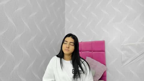 Snapshot of natalia_aguirre chatting on 01.07.25 Naty online show from 01.07.25