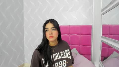Snapshot of natalia_aguirre chatting on 02.02.25 Naty online show from 02.02.25