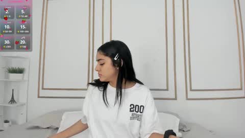 Snapshot of natalia_aguirre chatting on 02.10.25 Naty online show from 02.10.25