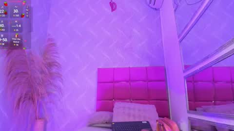 Snapshot of natalia_aguirre chatting on 02.26.25 Naty online show from 02.26.25