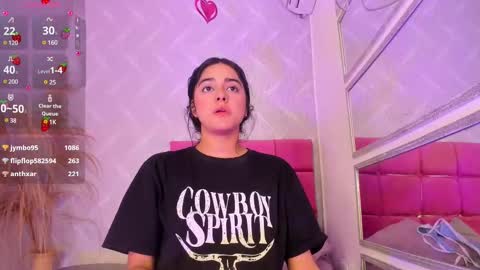 Snapshot of natalia_aguirre chatting on 03.10.25 Naty online show from 03.10.25