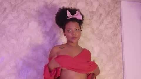 natalia_curlyx online show from 11.22.25