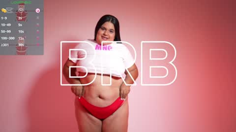 Snapshot of natalia_curvy1 chatting on 12.27.24 Nathalia online show from 12.27.24