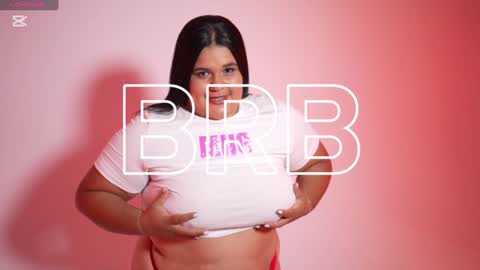 Snapshot of natalia_curvy1 chatting on 12.28.24 Nathalia online show from 12.28.24