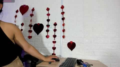 Natalia Kiss online show from 02.16.26