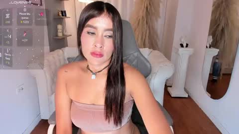 Natalia Leon online show from 04.13.26