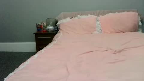 Natalia online show from 11.22.25