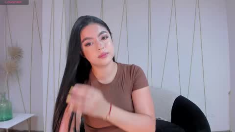 Snapshot of nataliagaret chatting on 05.16.26 Nata online show from 05.16.26