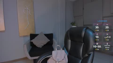 Snapshot of nataliagaret chatting on 05.19.26 Nata online show from 05.19.26