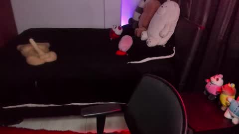 Natalia online show from 10.16.25