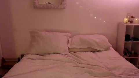 Snapshot of natalie6vmu chatting on 09.11.25 Natalie Six online show from 09.11.25