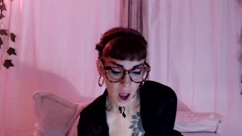 Natalie Six online show from 02.01.26