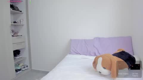 Snapshot of natalie_jaensen chatting on 11.14.25 online show from 11.14.25