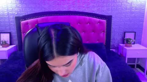 natalie  online show from 11.21.25