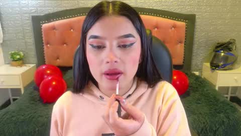 Snapshot of natalie_loffreda chatting on 02.19.26 natalie online show from 02.19.26