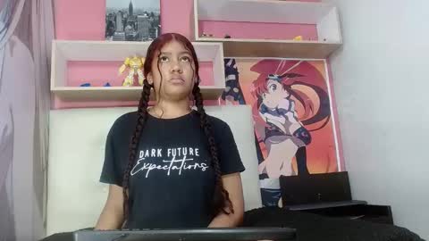 Snapshot of natalieevansx chatting on 12.17.24 natalieevansx online show from 12.17.24