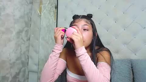 Snapshot of nataliepetite3x chatting on 02.12.26 Natalie online show from 02.12.26