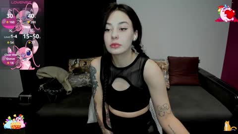 Snapshot of natalimillers chatting on 12.10.24 Natali online show from 12.10.24