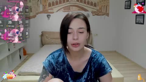 Snapshot of natalimillers chatting on 12.28.24 Natali online show from 12.28.24