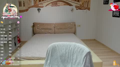 Snapshot of natalimillers chatting on 12.31.24 Natali online show from 12.31.24