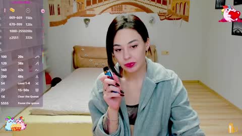 Snapshot of natalimillers chatting on 01.17.25 Natali online show from 01.17.25