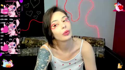 Snapshot of natalimillers chatting on 02.14.25 Natali online show from 02.14.25