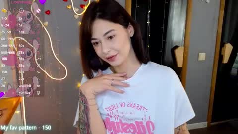 Snapshot of natalimillers chatting on 10.08.25 Natali online show from 10.08.25