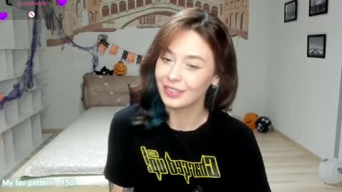 Snapshot of natalimillers chatting on 11.05.25 Natali online show from 11.05.25