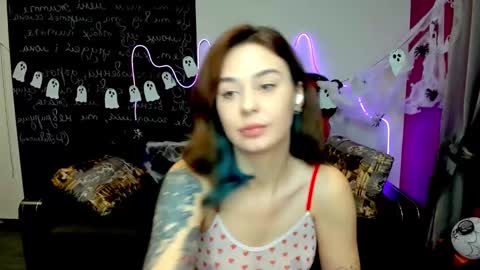 Snapshot of natalimillers chatting on 11.06.25 Natali online show from 11.06.25