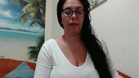 Snapshot of natally565656 chatting on 09.25.25 natally online show from 09.25.25