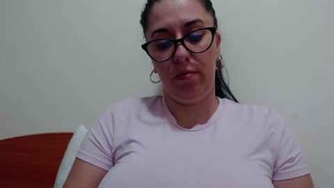 Snapshot of natally565656 chatting on 10.12.25 natally online show from 10.12.25