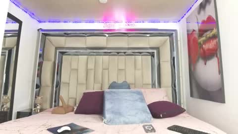 Snapshot of nataly_kydman chatting on 02.01.26 Nataly Kydman online show from 02.01.26