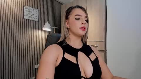 nataly_lblanck online show from 10.08.25