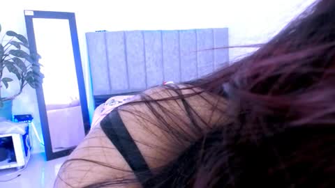 Snapshot of nataly_mcry chatting on 10.14.25 NATALY online show from 10.14.25