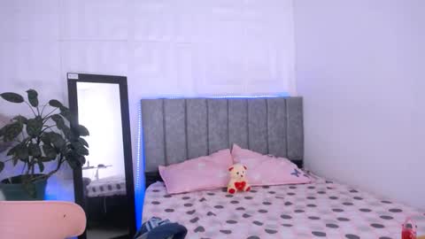 Snapshot of nataly_mcry chatting on 10.30.25 NATALY online show from 10.30.25