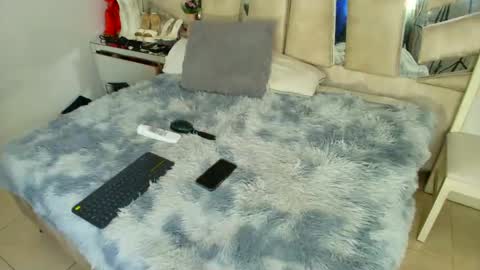 Natalye foster online show from 09.23.25