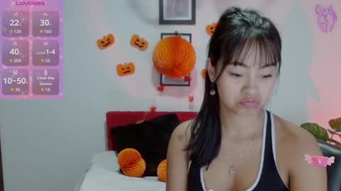 Nataly Escobar online show from 10.20.25