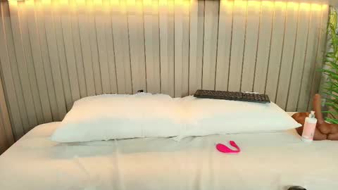 Snapshot of natalywilliams chatting on 09.23.25 Nataly online show from 09.23.25