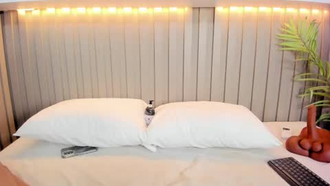 Snapshot of natalywilliams chatting on 09.30.25 Nataly online show from 09.30.25