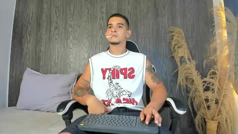 Snapshot of natan_77 chatting on 04.26.26 natan_77 online show from 04.26.26