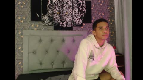 Snapshot of natan_latino chatting on 10.12.25 Natan online show from 10.12.25