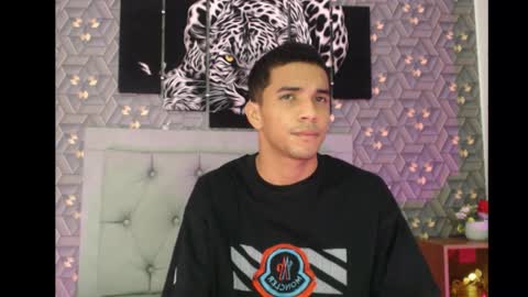 Snapshot of natan_latino chatting on 10.14.25 Natan online show from 10.14.25