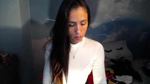 Natasha Bernett online show from 12.04.24