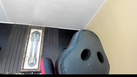 natasha_clifford online show from 11.28.25