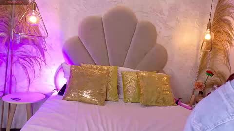 Natasha Collen online show from 09.12.25
