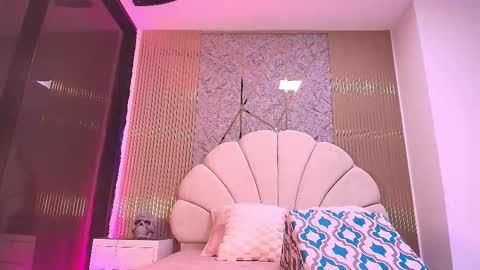 Snapshot of natasha_luna_ chatting on 10.29.25 Natasha online show from 10.29.25