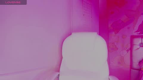 Snapshot of natasha_smith_ws chatting on 12.11.24 Natasha  online show from 12.11.24