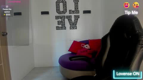 Snapshot of natasha_smith_ws chatting on 12.16.24 Natasha  online show from 12.16.24