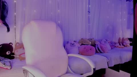 Snapshot of natasha_smith_ws chatting on 12.26.24 Natasha  online show from 12.26.24